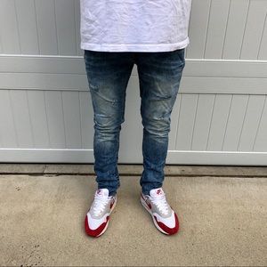 True Religion Distressed Skinny Jeans (Size 28)